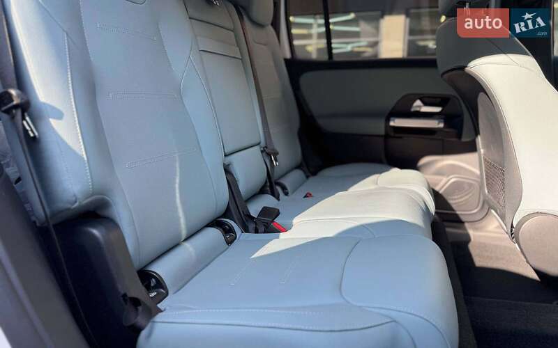 Mercedes-Benz EQB 2024