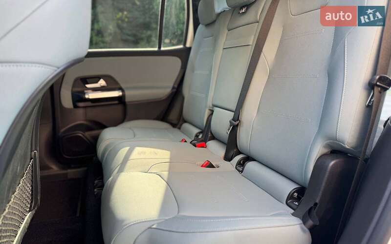 Mercedes-Benz EQB 2024