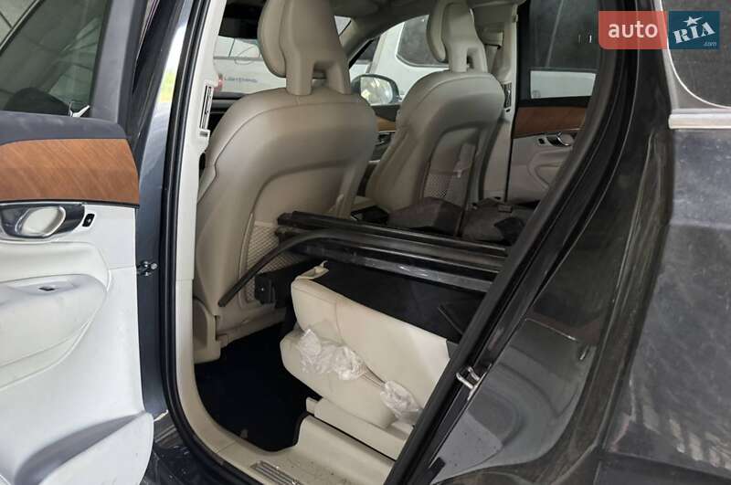 Volvo XC90 Recharge 2021