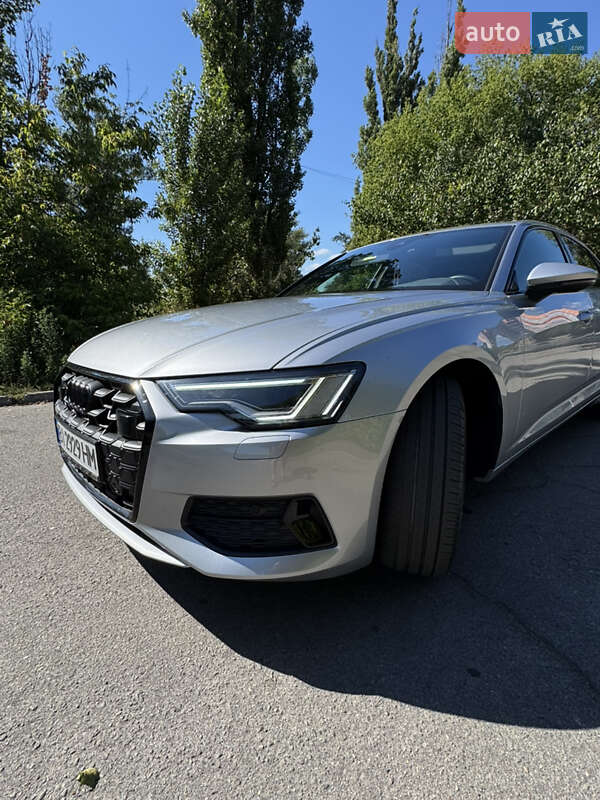 Audi-3
