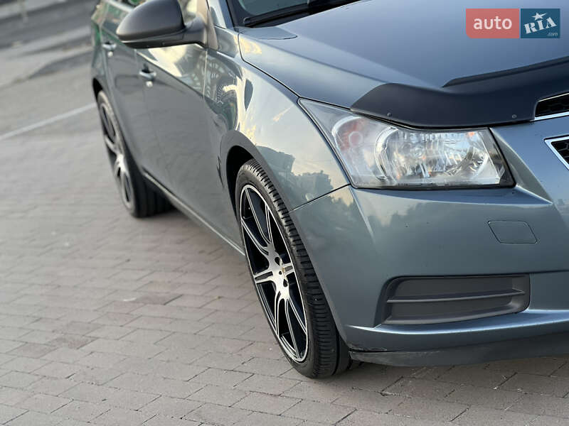 Chevrolet Cruze 2012