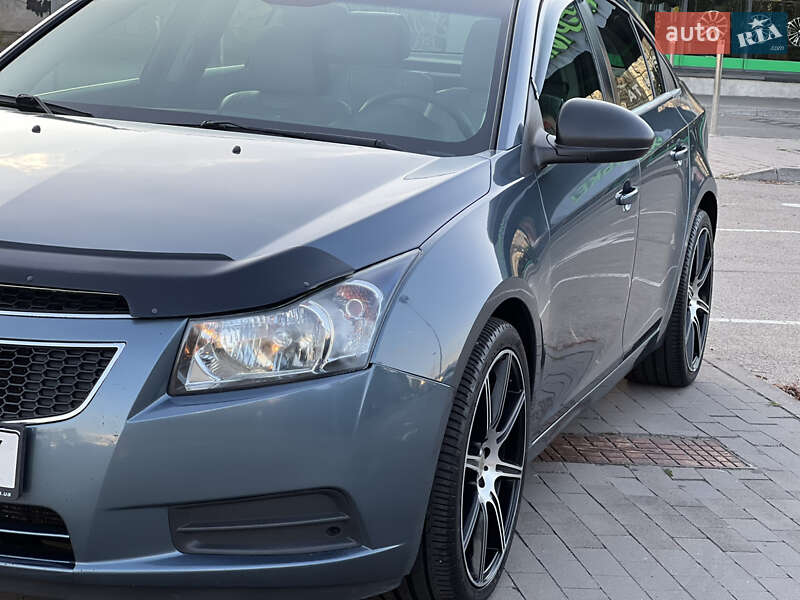 Chevrolet Cruze 2012