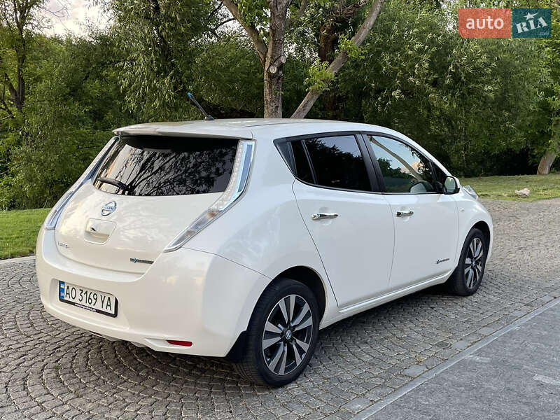 Nissan Leaf 2014