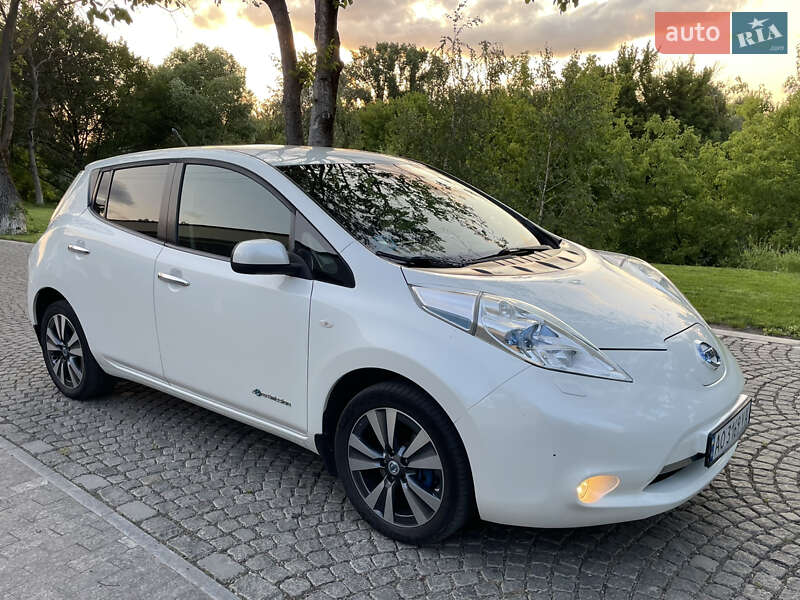 Nissan Leaf 2014