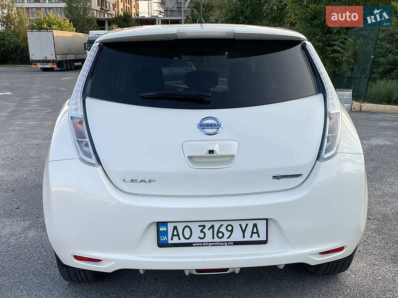 Nissan Leaf 2014