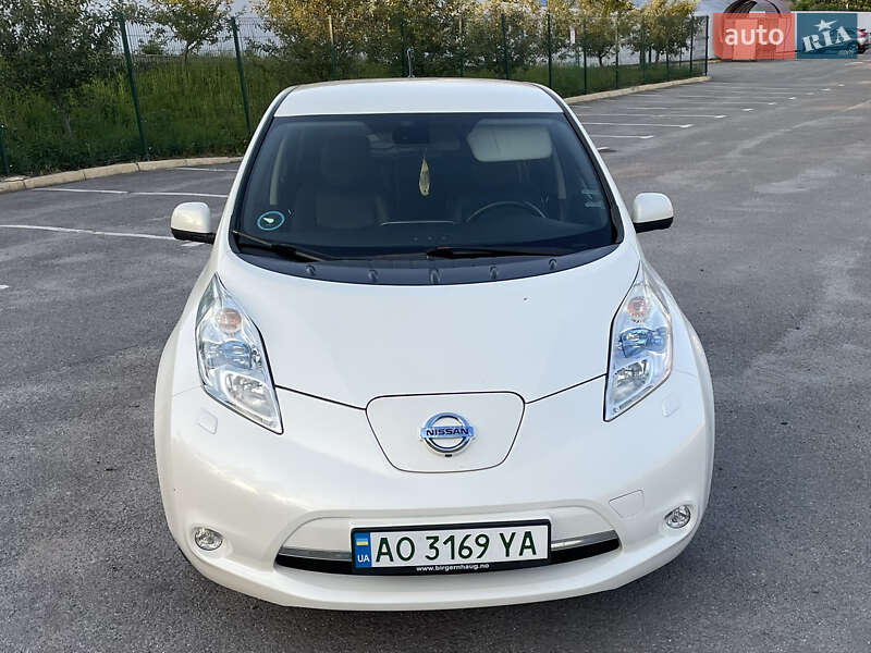 Nissan Leaf 2014