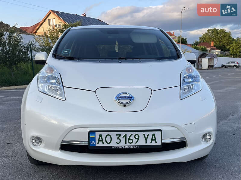 Nissan Leaf 2014