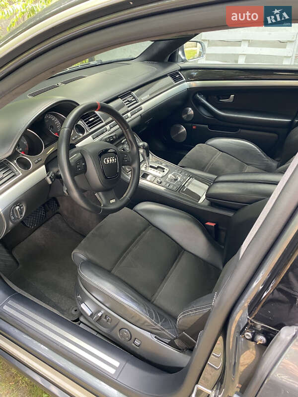 Audi S8 2007