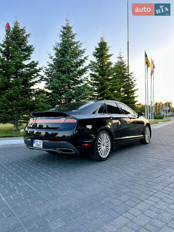 Lincoln MKZ 2016