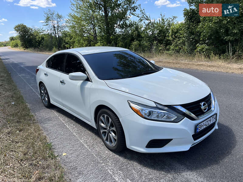 Nissan Altima 2016