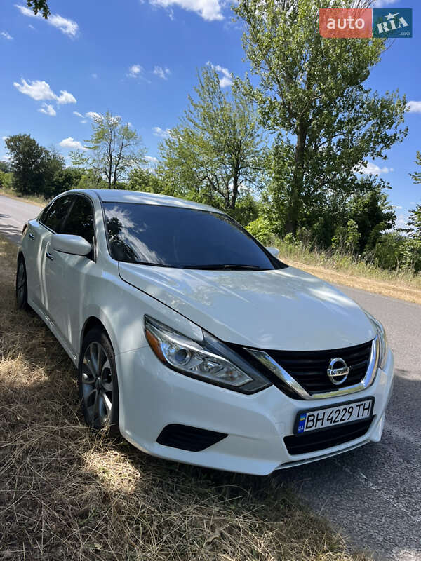 Nissan Altima 2016