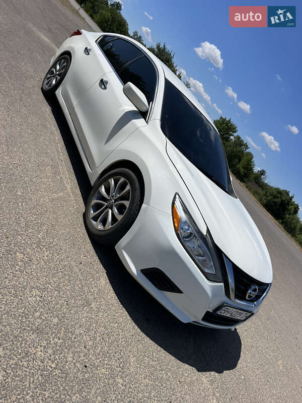 Nissan Altima 2016