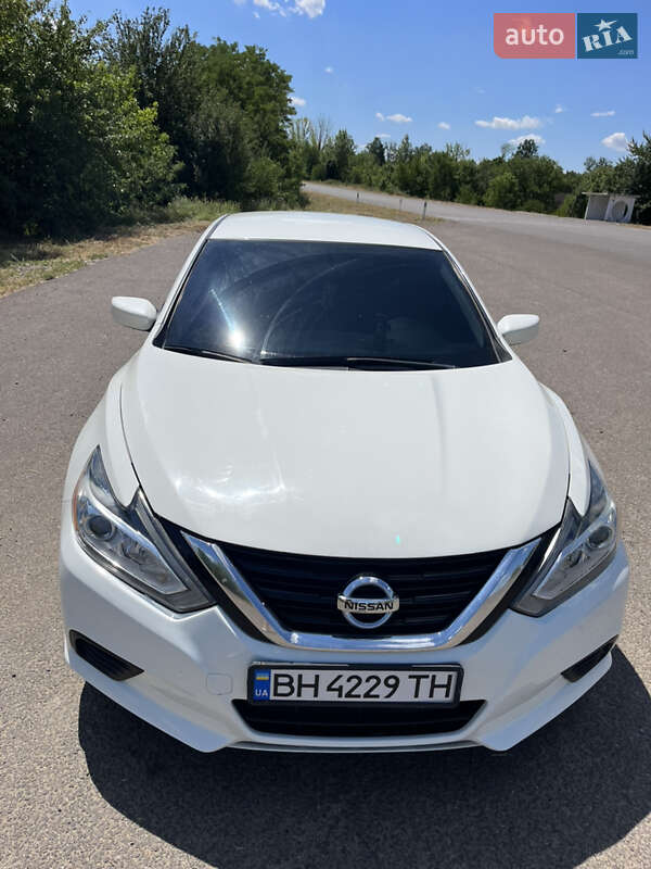 Nissan Altima 2016