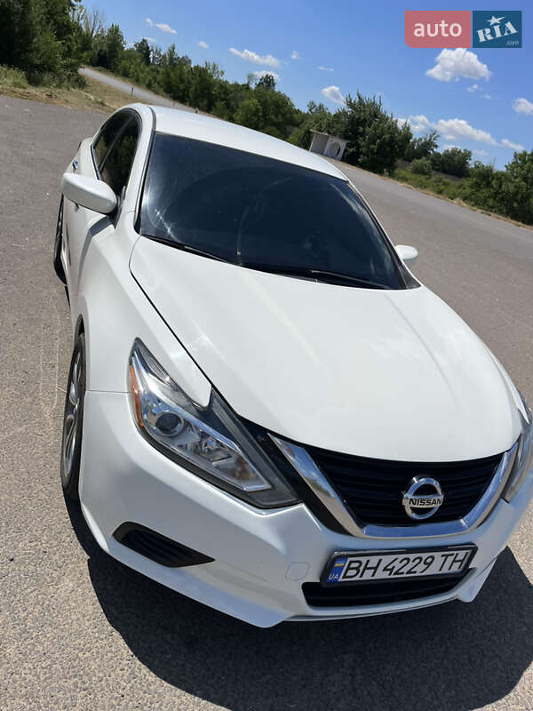 Nissan Altima 2016