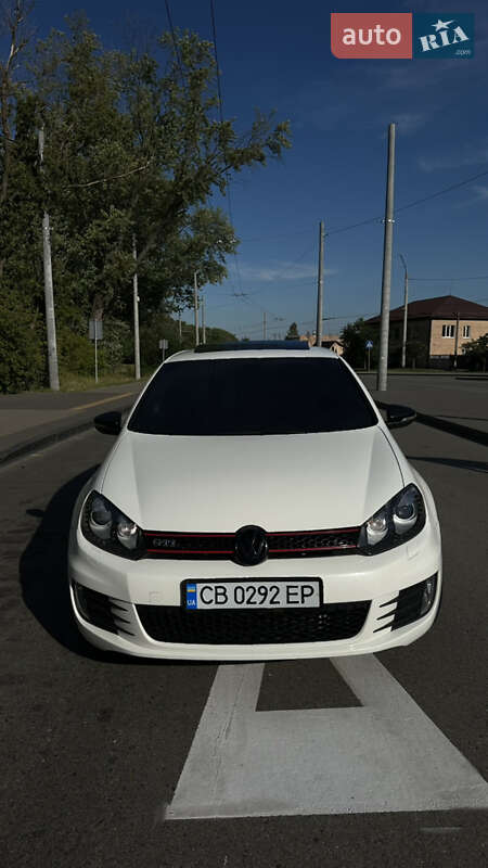 Volkswagen Golf GTI 2011