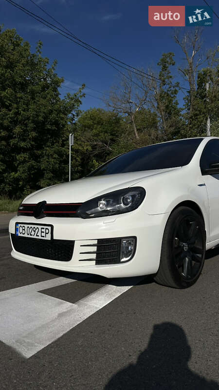Volkswagen Golf GTI 2011