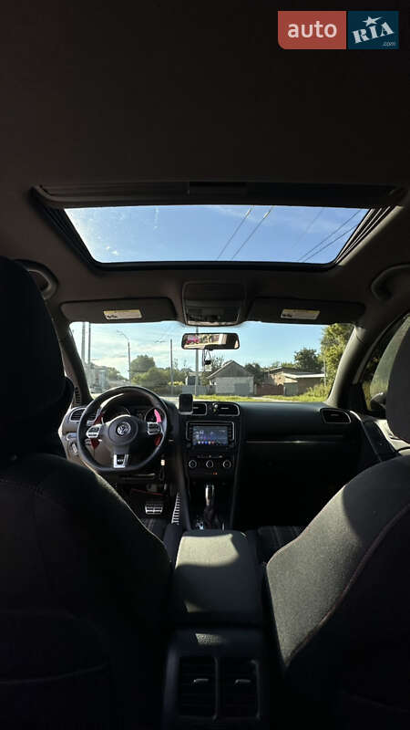 Volkswagen Golf GTI 2011