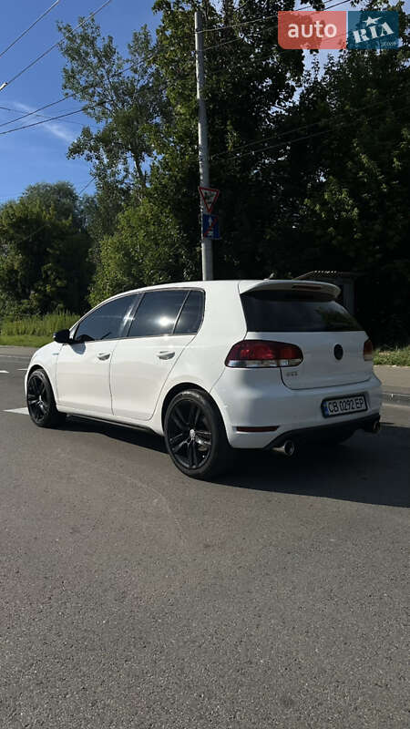 Volkswagen Golf GTI 2011