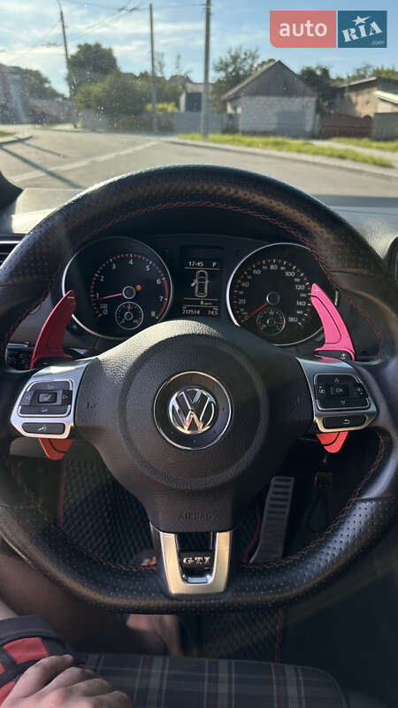 Volkswagen Golf GTI 2011