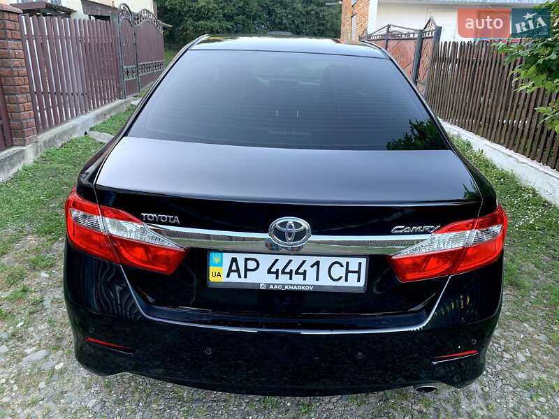 Toyota Camry 2012