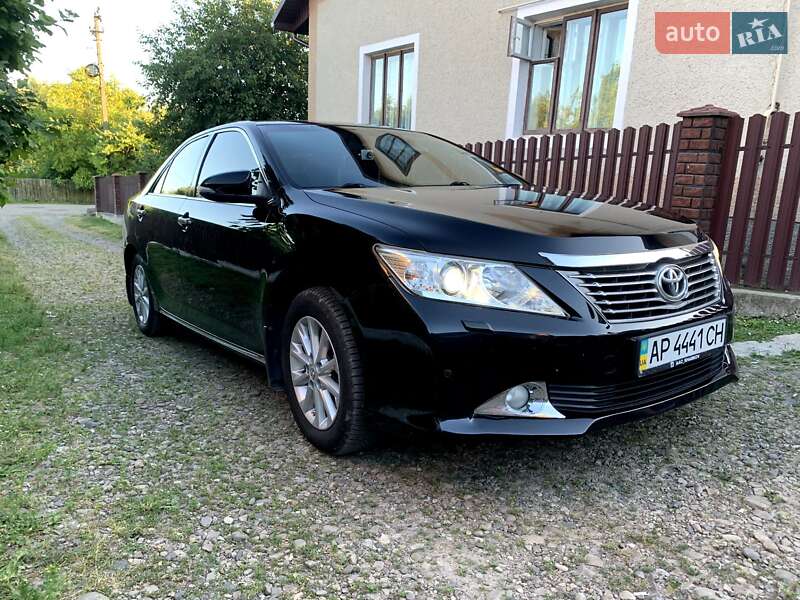 Toyota Camry 2012