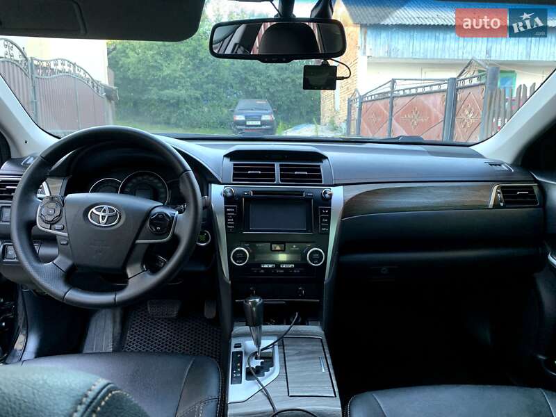 Toyota Camry 2012