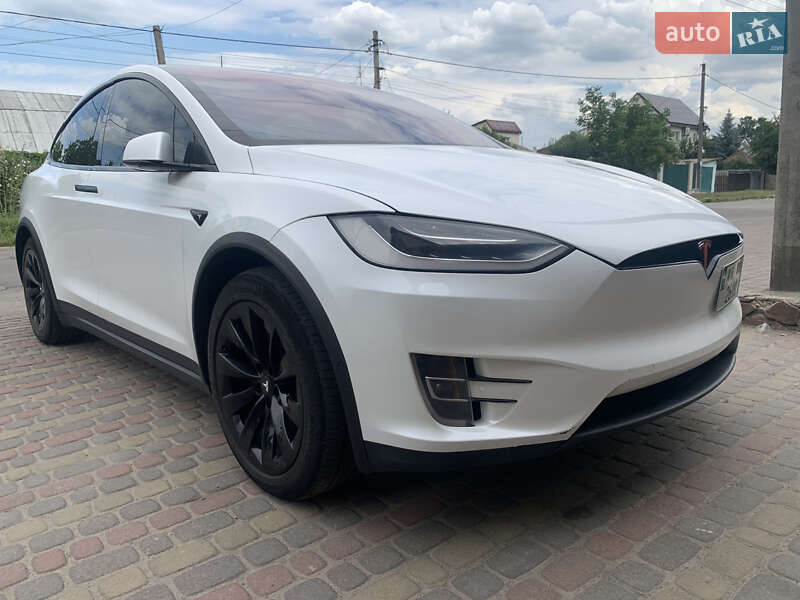 Tesla-8