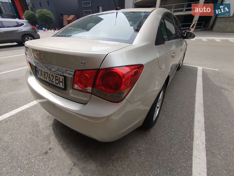 Chevrolet Cruze 2013