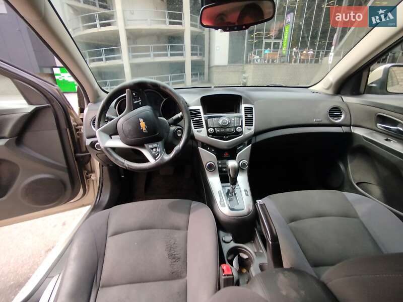 Chevrolet Cruze 2013