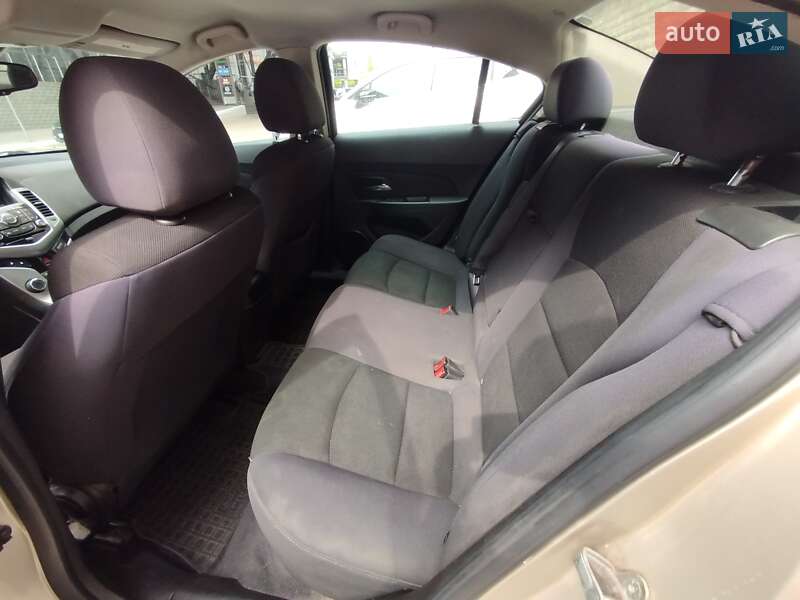 Chevrolet Cruze 2013