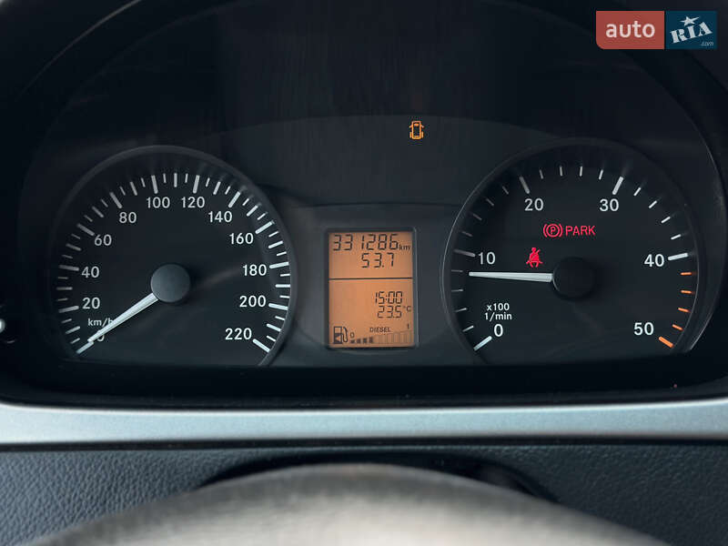 Mercedes-Benz Vito 2011