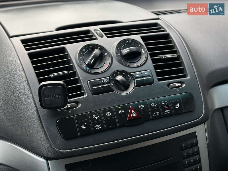 Mercedes-Benz Vito 2011