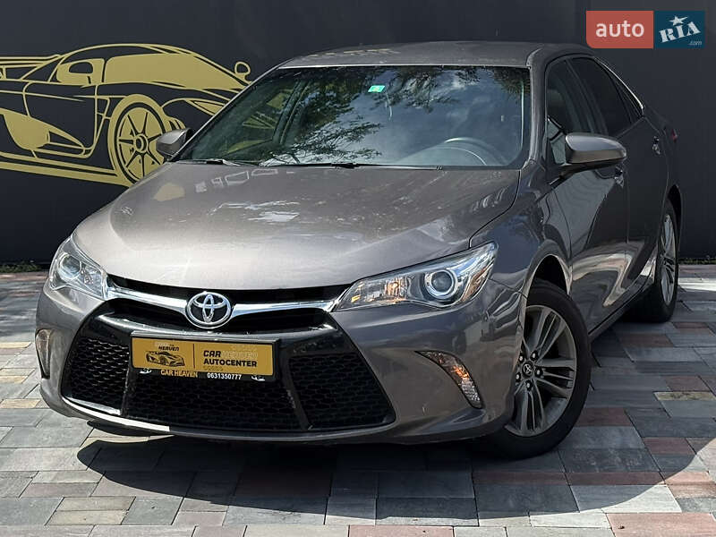 Toyota Camry 2016