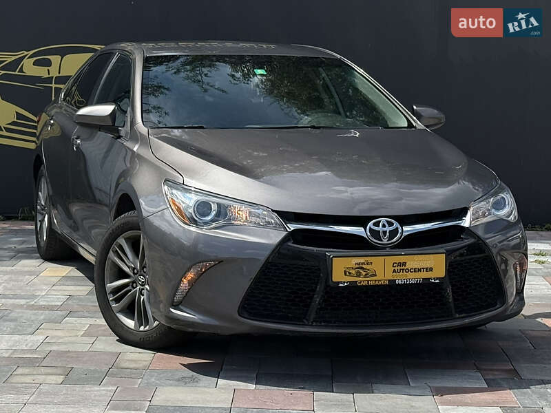 Toyota Camry 2016