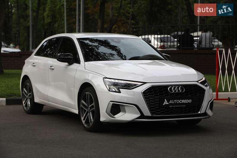 Audi-0