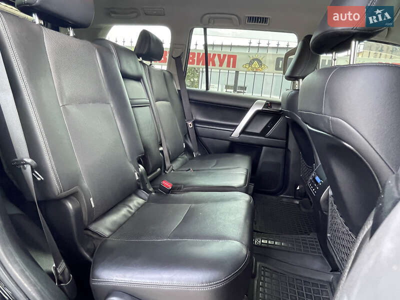 Toyota Land Cruiser Prado 2017