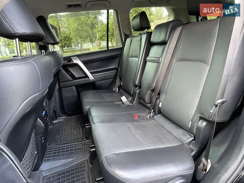 Toyota Land Cruiser Prado 2017