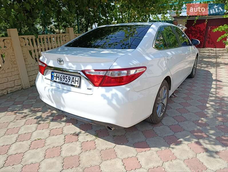 Toyota Camry 2015