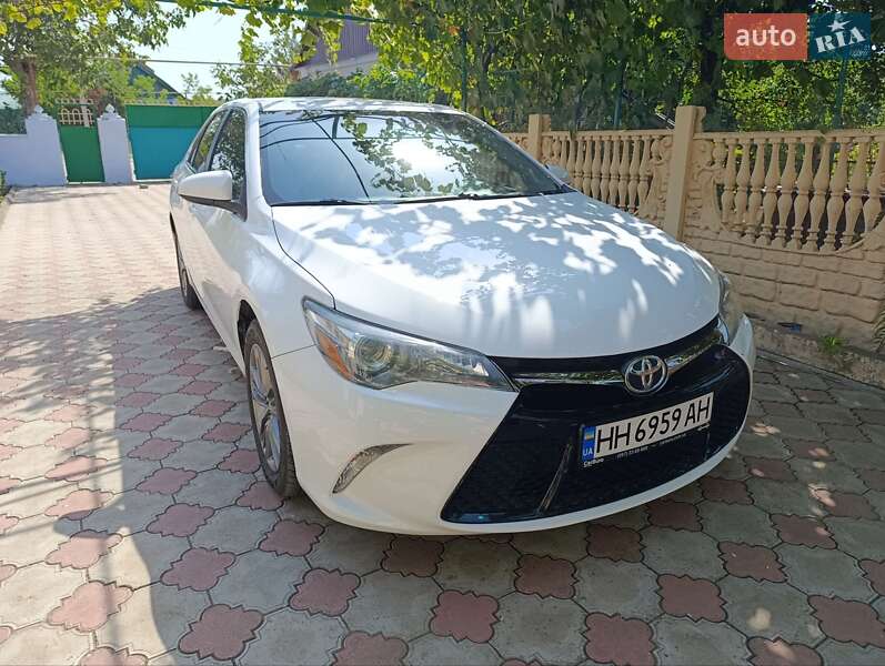 Toyota Camry 2015