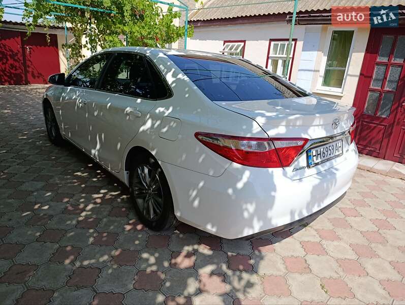 Toyota Camry 2015