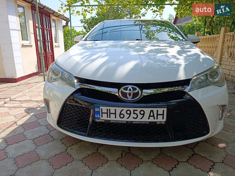 Toyota Camry 2015