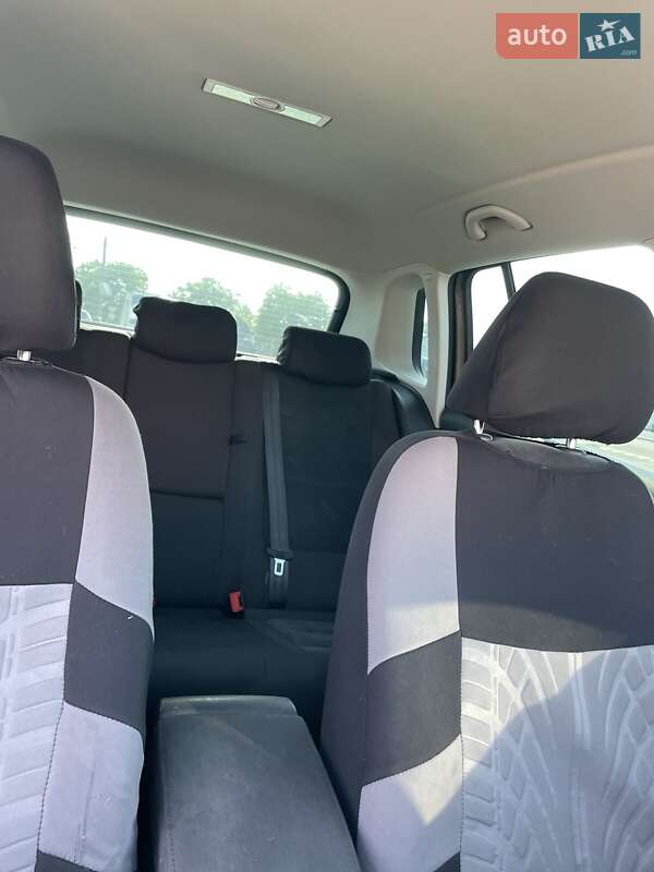 Volkswagen Tiguan 2011