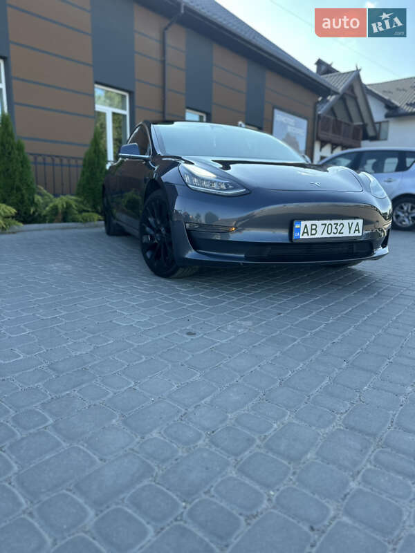 Tesla-0