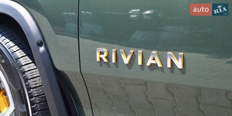 Rivian-0