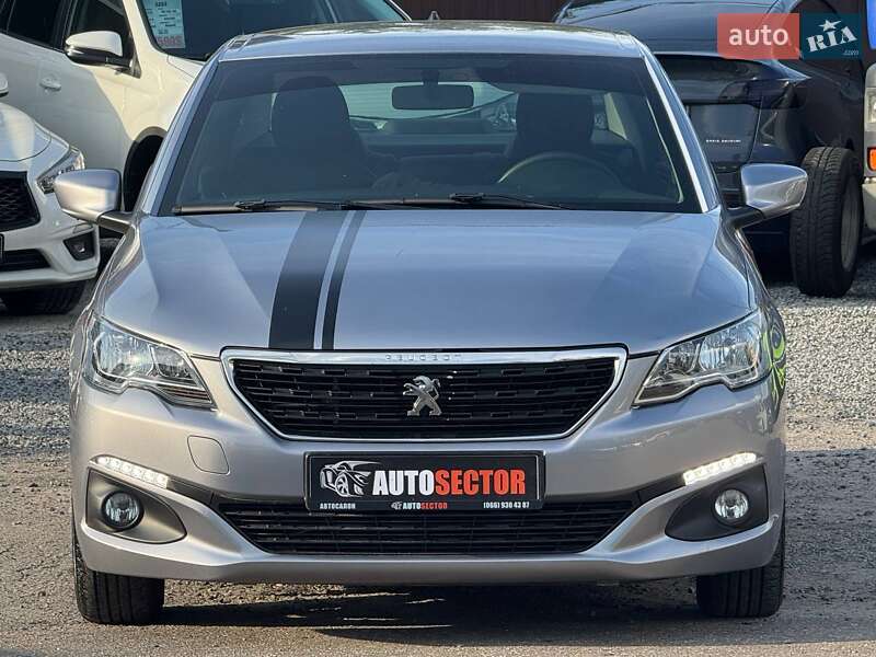 Peugeot-4