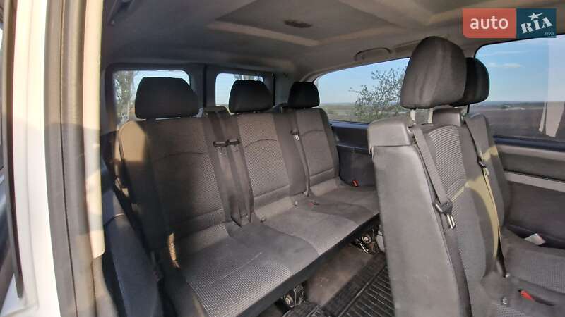 Mercedes-Benz Vito 2012