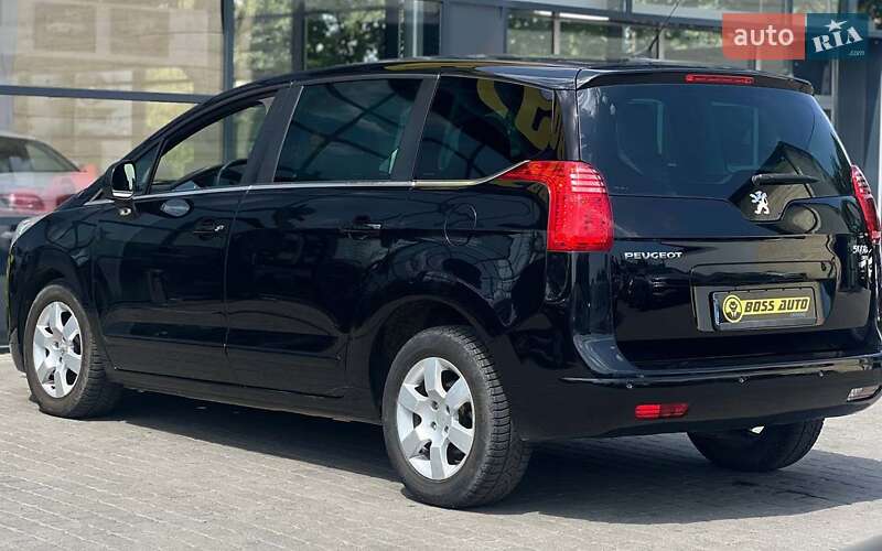 Peugeot 5008 2012