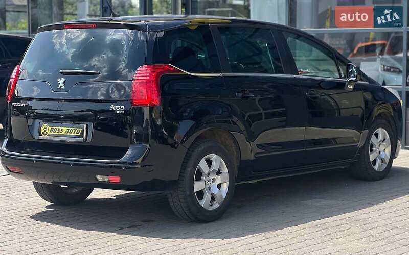 Peugeot 5008 2012