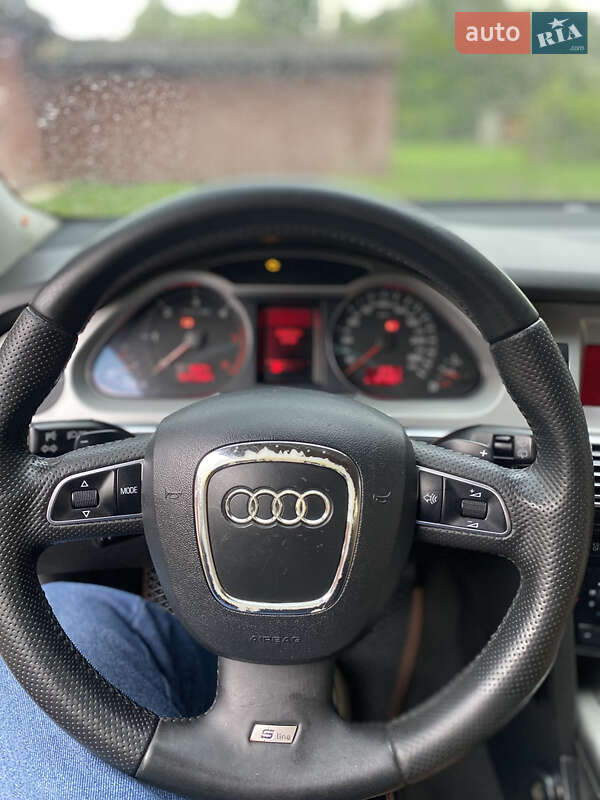 Audi-0
