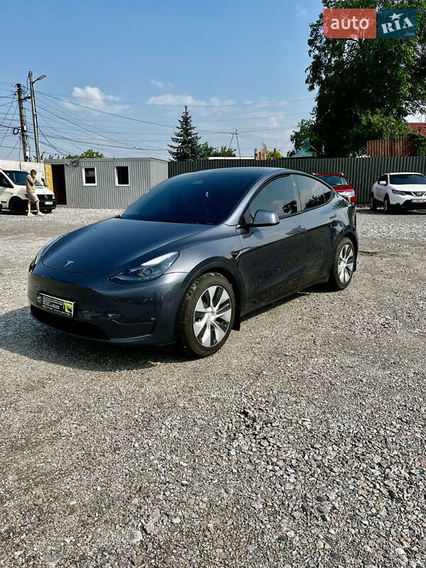 Tesla-8